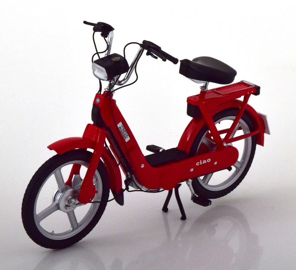 Vespa Ciao Rood - 1:10